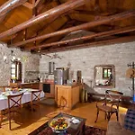 Villa Kiparissi Kourtaiika