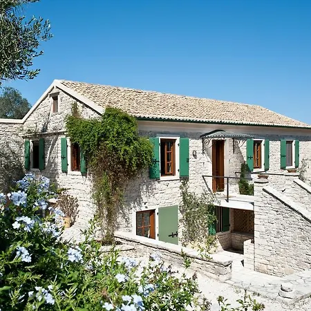 Villa Kiparissi *