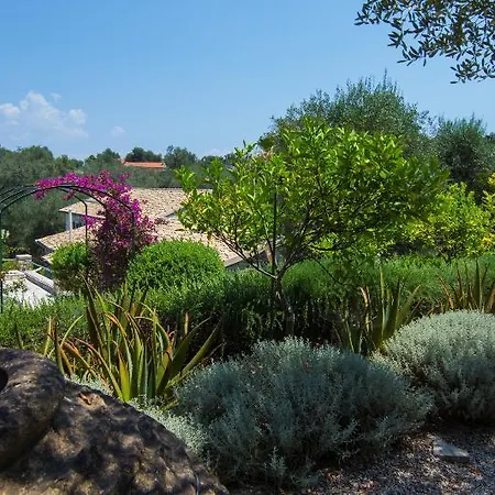 Villa Kiparissi *