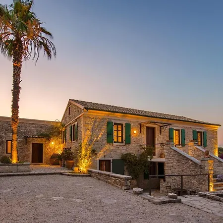 Villa Kiparissi