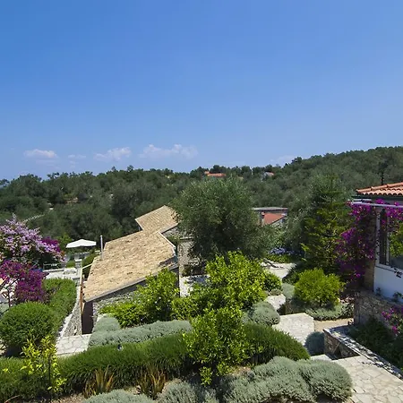 Kiparissi Villa *