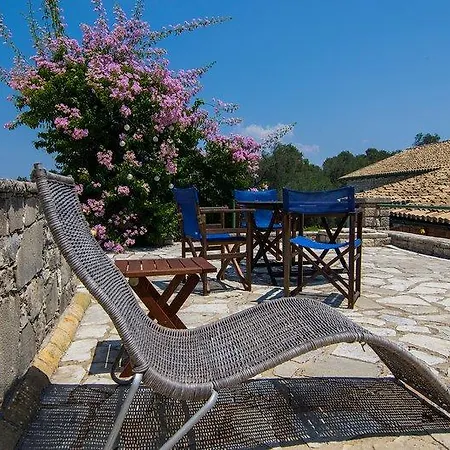 Villa Kiparissi *