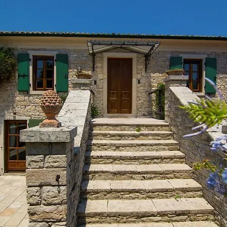 Kiparissi Kourtaiika