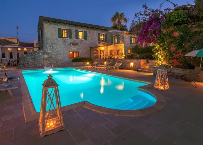 Kiparissi 别墅 Kourtaiika